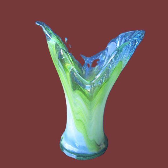 UNIQUE VTG HAND BLOWN HAND SWUNG V-SHAPED VASE MIXED COLORS - Picture 2 of 11